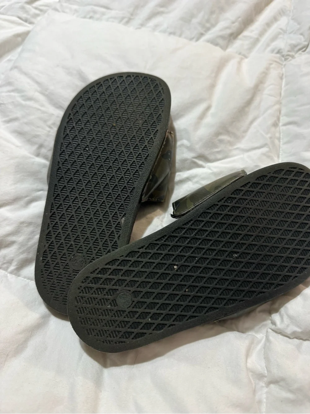 Camo Slide Sandals - Black & Olive Green size 12/13